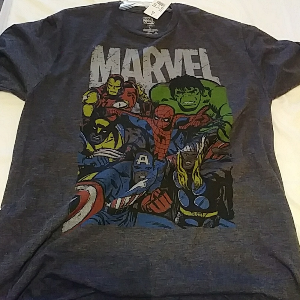 T 👕